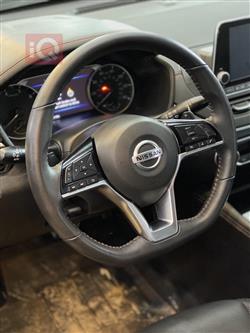 نيسان ألتيما